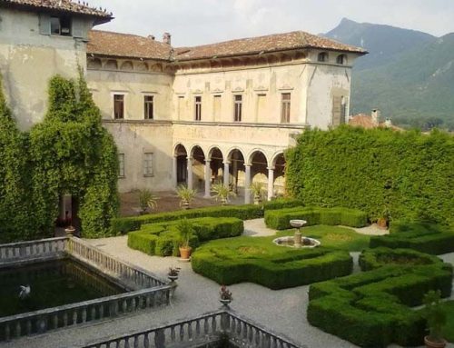 Villa Cicogna Mozzoni (39 km)